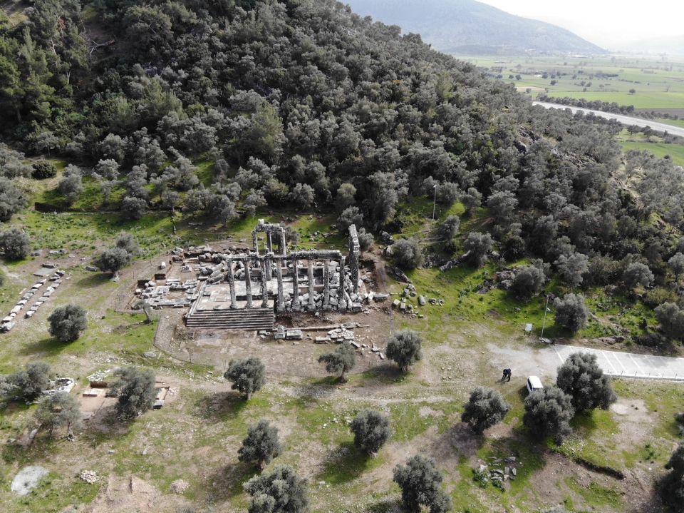 Zeus Tapınağı yapılan çalışmalarla  eski ihtişamına kavuşturulacak