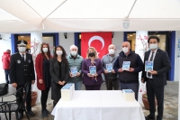 Yaşlılara Saygı Haftası’nda Cevat Şakir kitabı hediye edildi