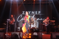 Zeynep Casalini, Bodrum'da konser verdi