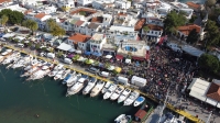 Bodrum'da düzenlenen festivalde 3 ton hamsi dağıtıldı
