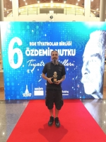 Bodrum Belediyesi Şehir Tiyatrosu’na “Yılın En İyi Oyun Afiş Tasarımı” Ödülü