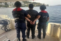 Cinayet şüphelisi yatla yurt dışına kaçmaya çalışırken yakalandı
