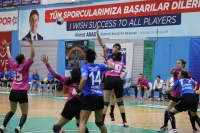 DENİZİN KIZLARI AVRUPA’NIN EN İYİ 8 TAKIMI ARASINDA